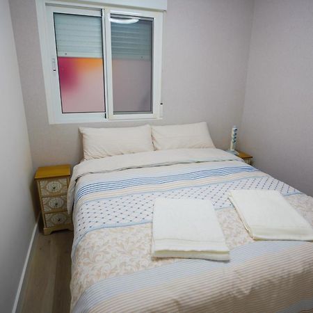 Stylish & Spacious Family Apartment Near Beach & Vibrant Historic Market Alicante Exterior foto