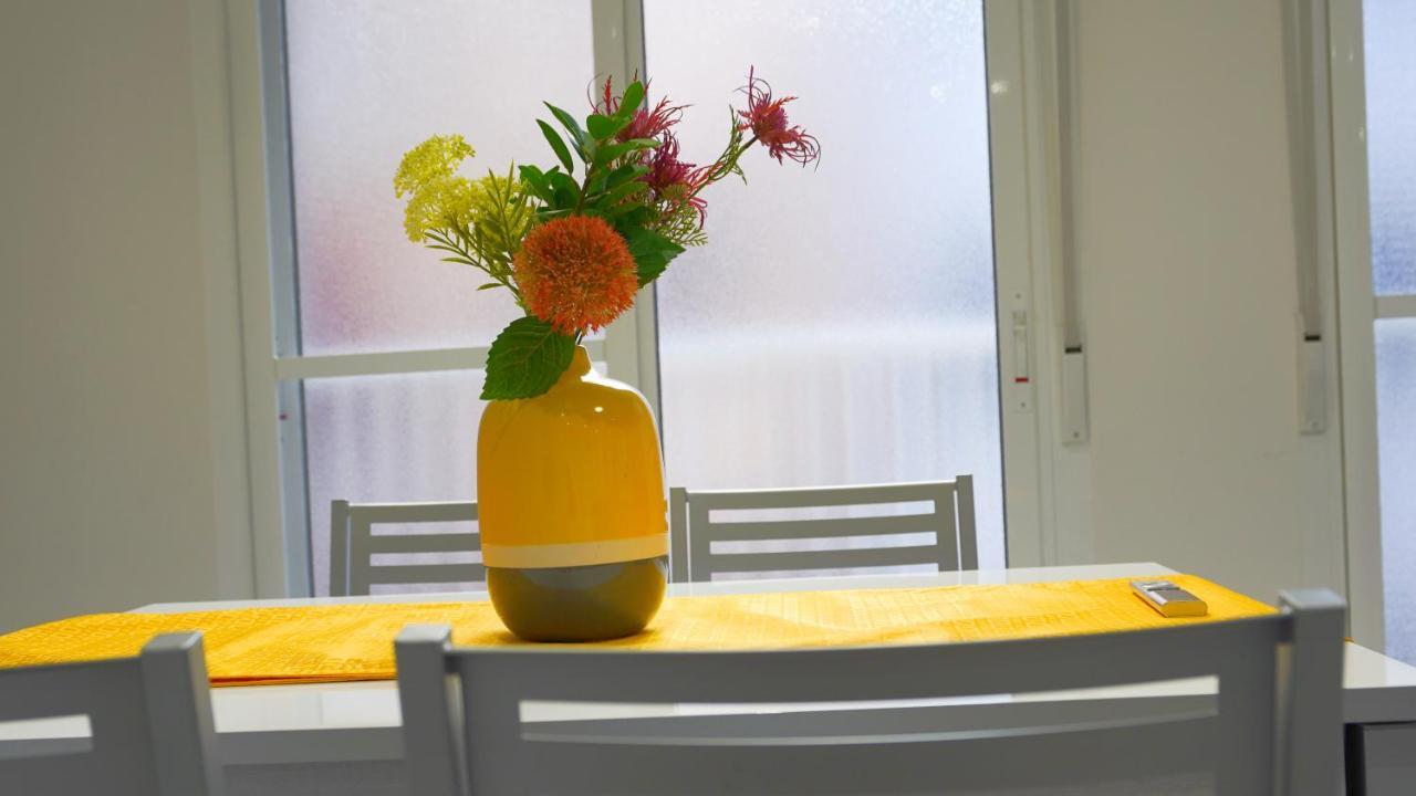 Stylish & Spacious Family Apartment Near Beach & Vibrant Historic Market Alicante Exterior foto
